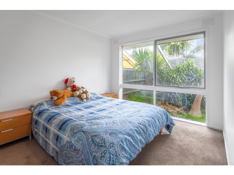 26 Dunrossil Drive, Sunbury VIC 3429