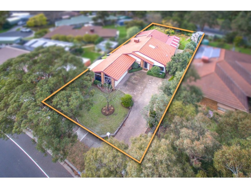 26 Dunrossil Drive, Sunbury VIC 3429