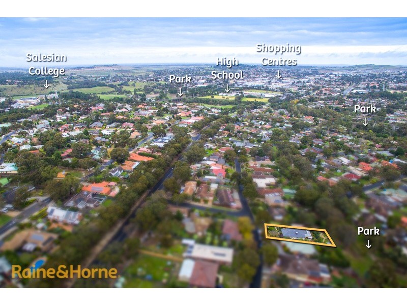 1 Hasluck Court, Sunbury VIC 3429