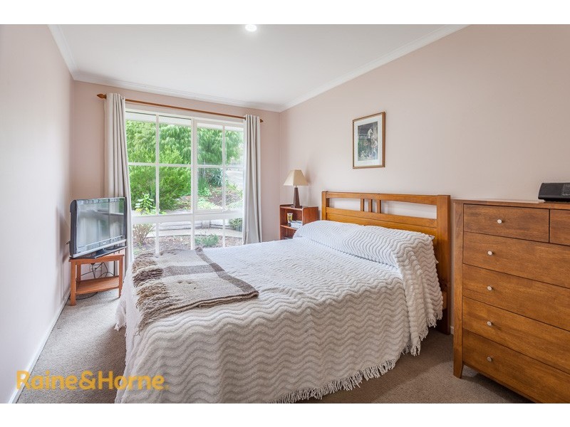 1 Hasluck Court, Sunbury VIC 3429