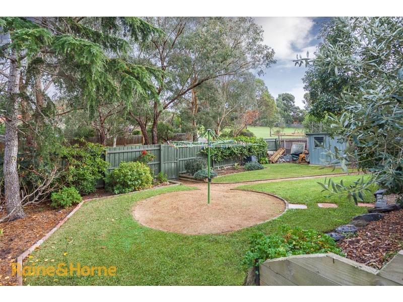 1 Hasluck Court, Sunbury VIC 3429