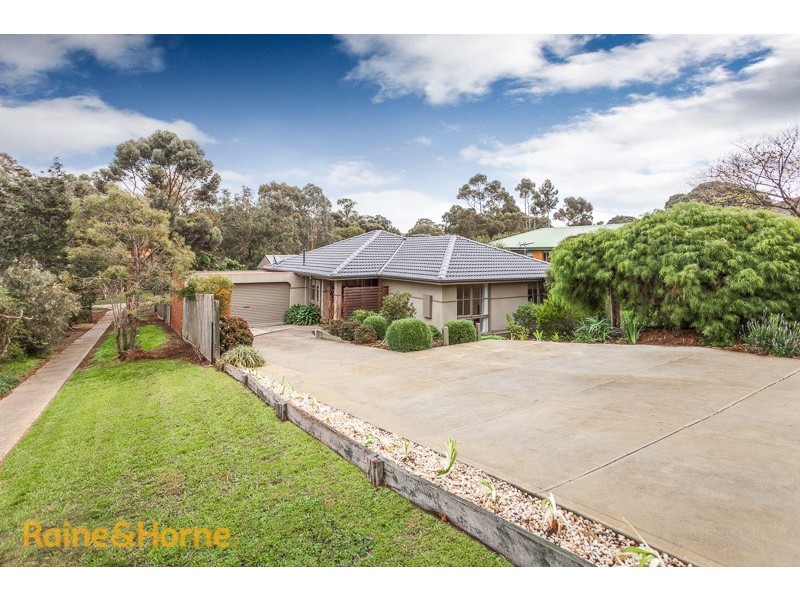 1 Hasluck Court, Sunbury VIC 3429