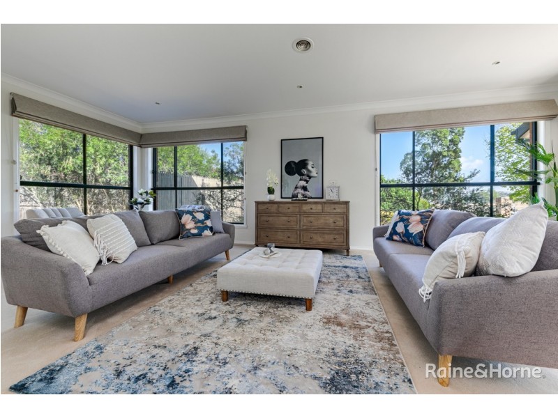 23 Orchardview Grove, Sunbury VIC 3429