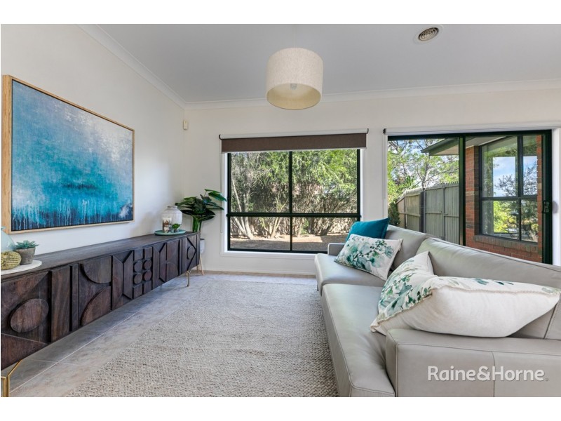 23 Orchardview Grove, Sunbury VIC 3429