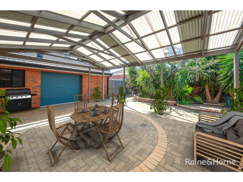 23 Orchardview Grove, Sunbury VIC 3429
