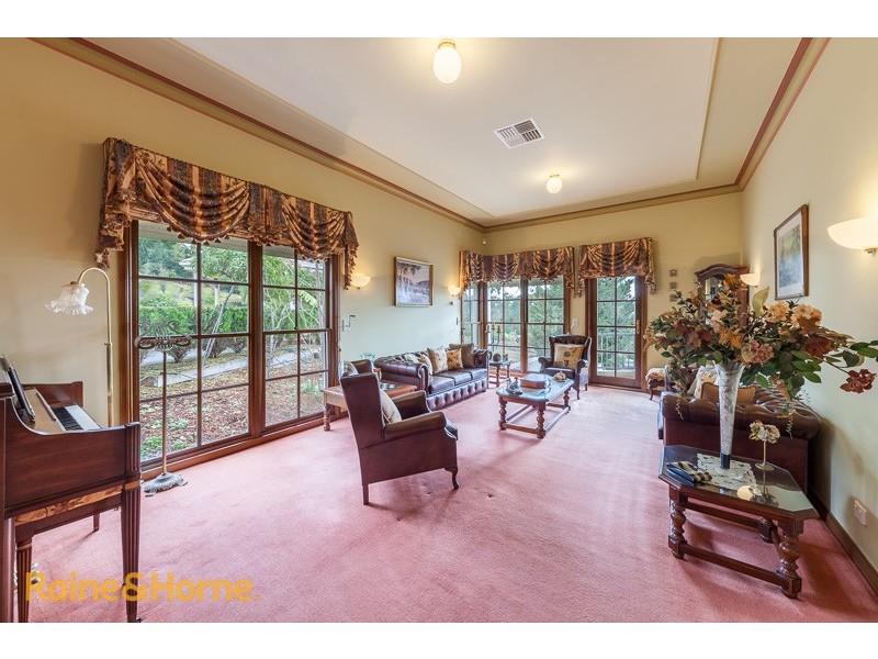 60 The Parkway, Sunbury VIC 3429