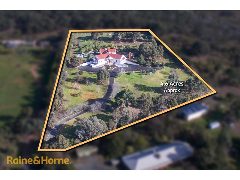 60 The Parkway, Sunbury VIC 3429