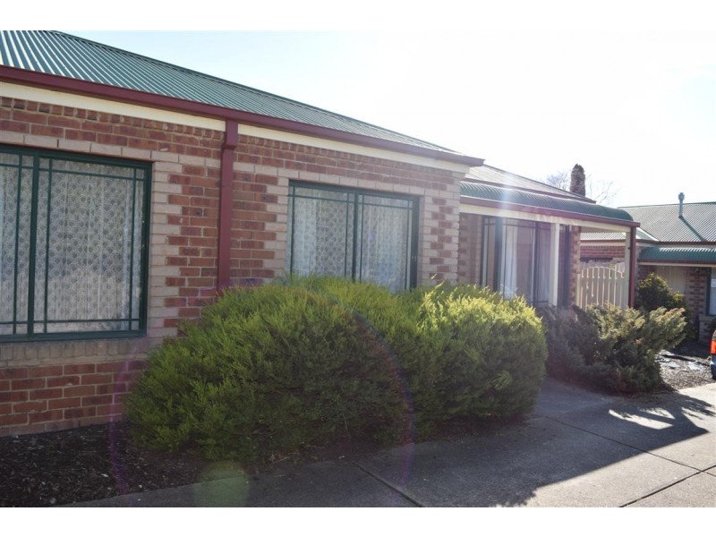 2/47 Dyson Drive, Sunbury VIC 3429