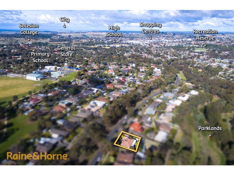 238 Elizabeth Drive, Sunbury VIC 3429