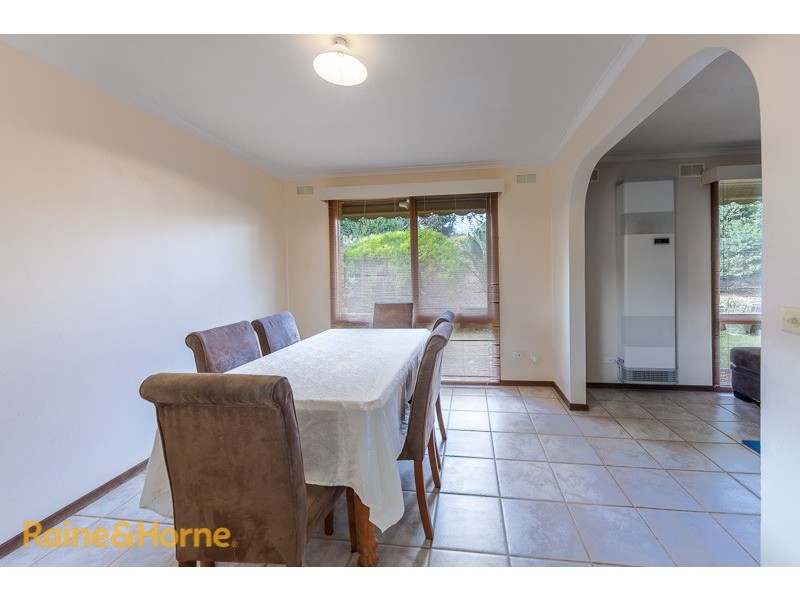 238 Elizabeth Drive, Sunbury VIC 3429