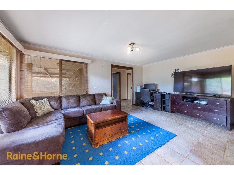 238 Elizabeth Drive, Sunbury VIC 3429