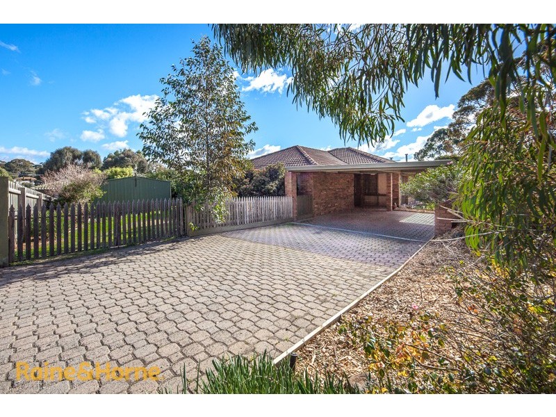 238 Elizabeth Drive, Sunbury VIC 3429