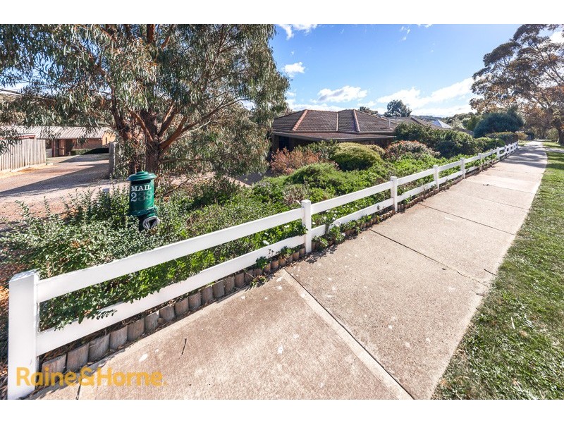 238 Elizabeth Drive, Sunbury VIC 3429