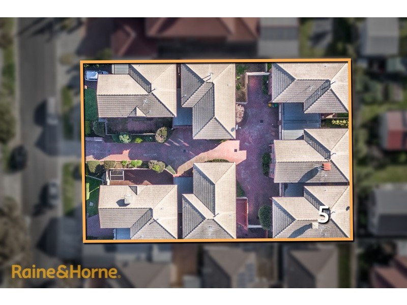 5/12 Hood Crescent, Fawkner VIC 3060