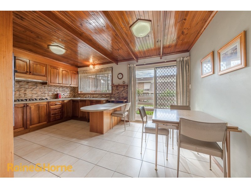 2/36-38 Darbyshire Street, Sunbury VIC 3429