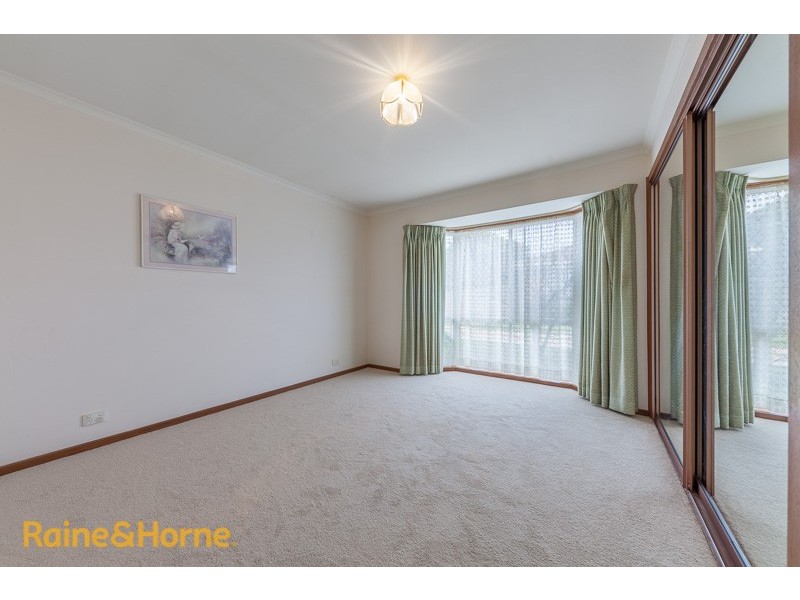 2/36-38 Darbyshire Street, Sunbury VIC 3429