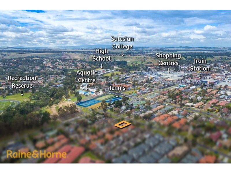 2/36-38 Darbyshire Street, Sunbury VIC 3429