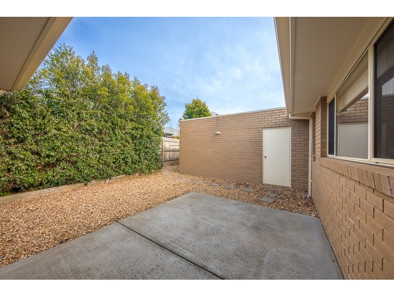 8/40-42 Darbyshire Street, Sunbury VIC 3429