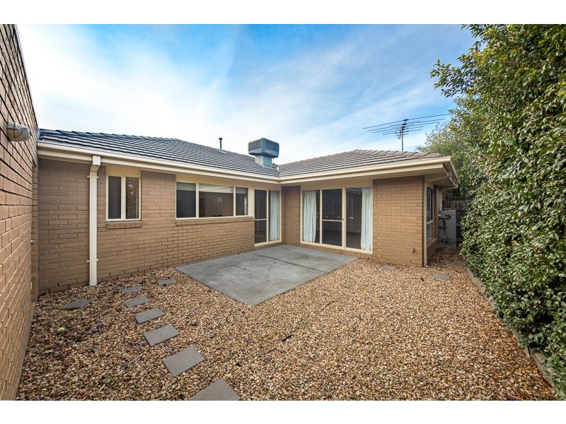 8/40-42 Darbyshire Street, Sunbury VIC 3429