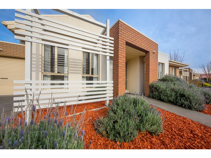 8/40-42 Darbyshire Street, Sunbury VIC 3429