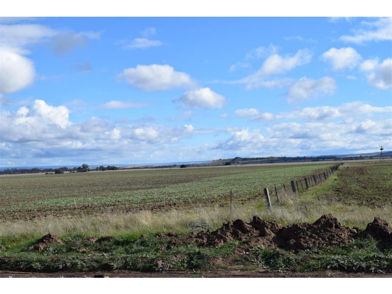 28 Voisin Drive, Diggers Rest VIC 3427