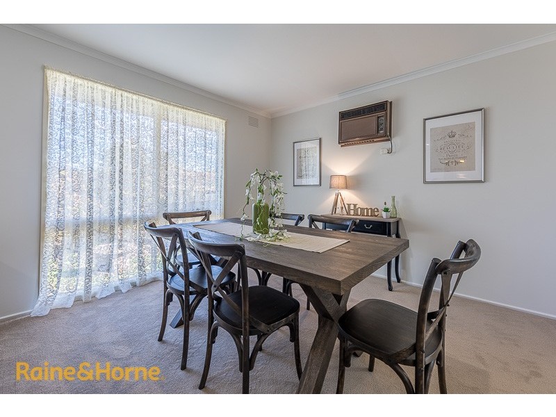 4 Curtin Drive, Sunbury VIC 3429