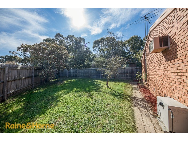 4 Curtin Drive, Sunbury VIC 3429