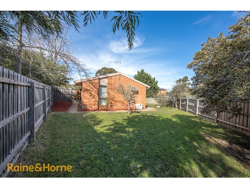 4 Curtin Drive, Sunbury VIC 3429