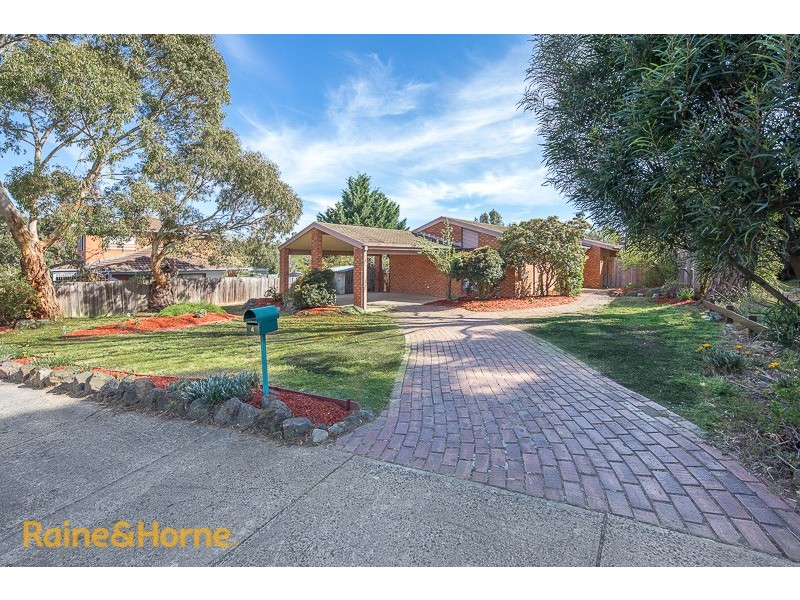 4 Curtin Drive, Sunbury VIC 3429