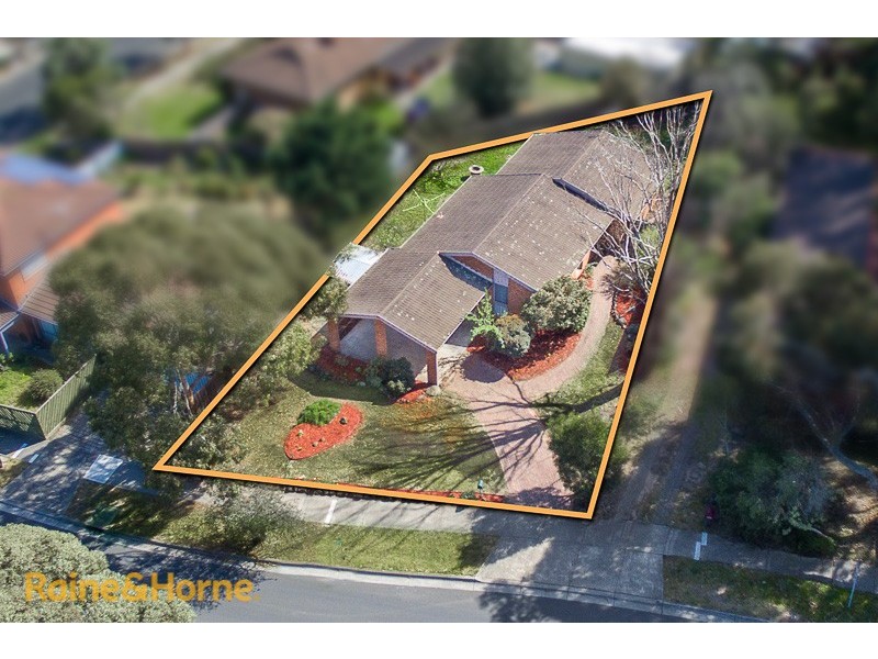 4 Curtin Drive, Sunbury VIC 3429