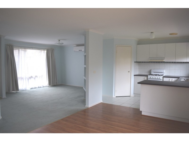 4 Peterhouse Court, Sunbury VIC 3429