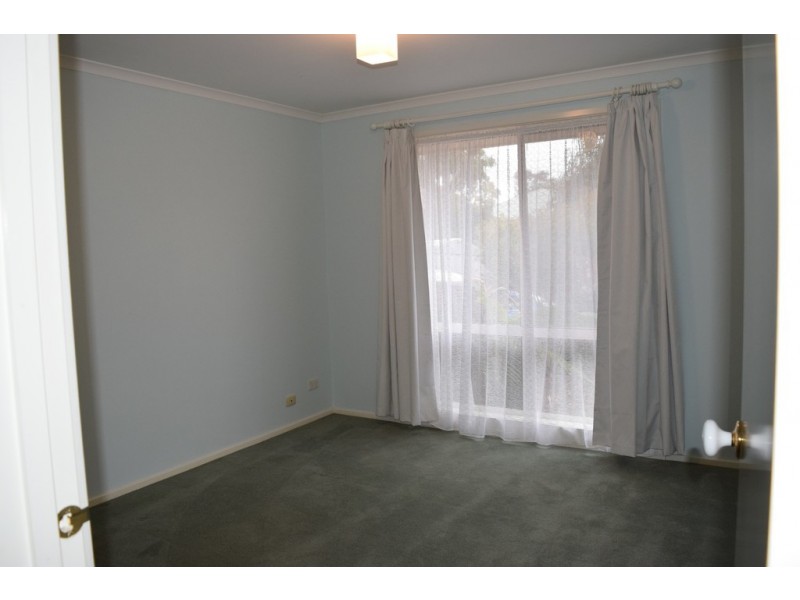 4 Peterhouse Court, Sunbury VIC 3429