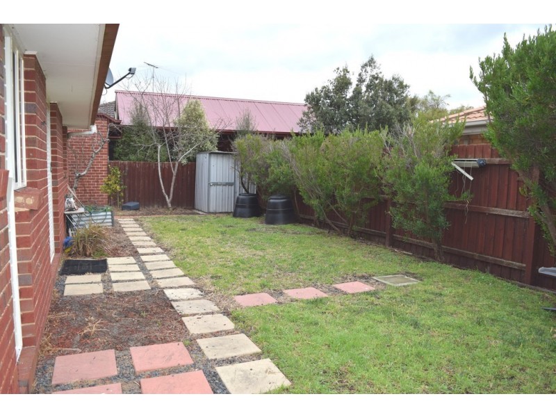 4 Peterhouse Court, Sunbury VIC 3429