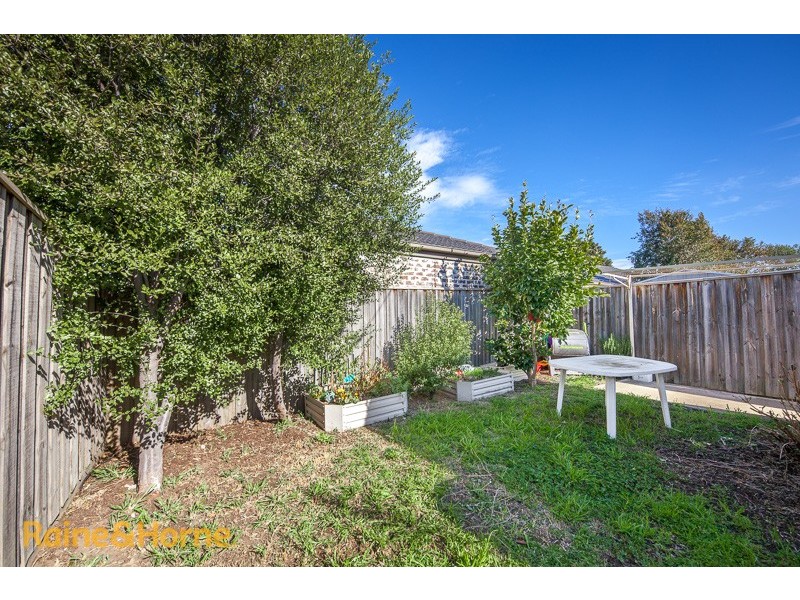 17B Keith Avenue, Sunbury VIC 3429