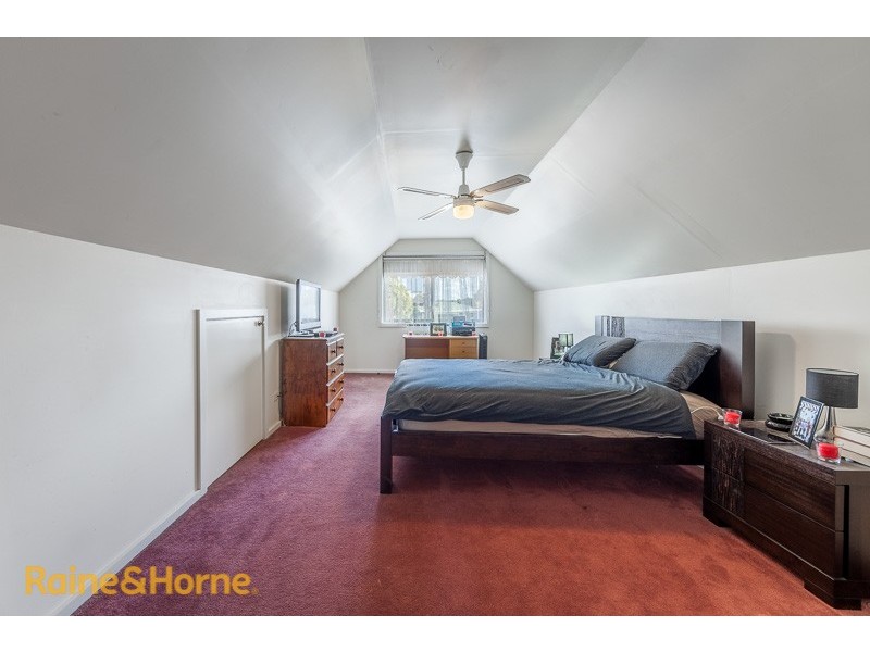 37 Flinders Street, Sunbury VIC 3429