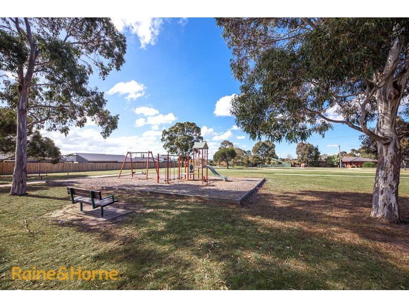 37 Flinders Street, Sunbury VIC 3429