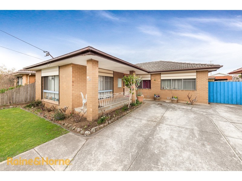 157 Evans Street, Sunbury VIC 3429