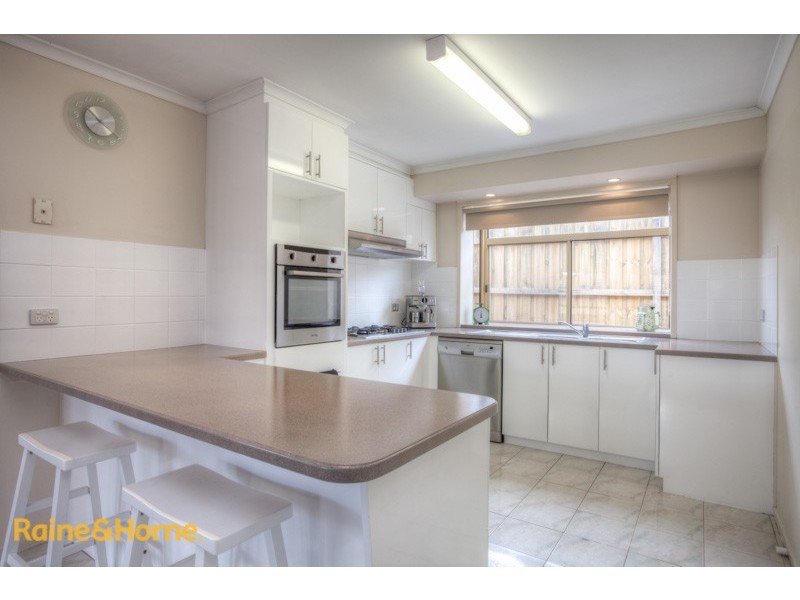 198 Elizabeth Drive, Sunbury VIC 3429
