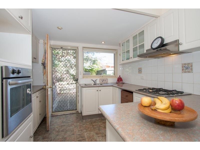 37 Blaxland Drive, Sunbury VIC 3429