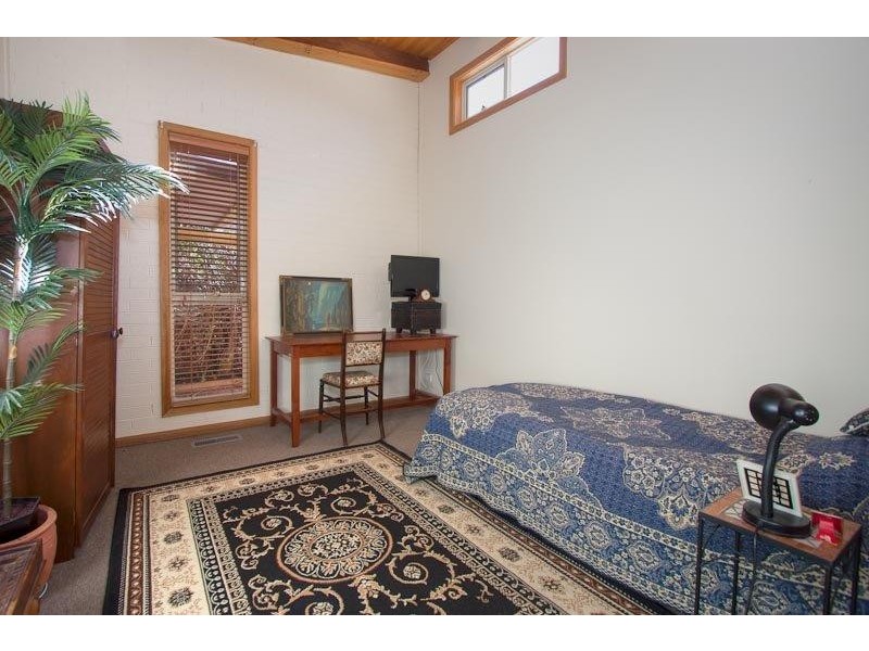 37 Blaxland Drive, Sunbury VIC 3429