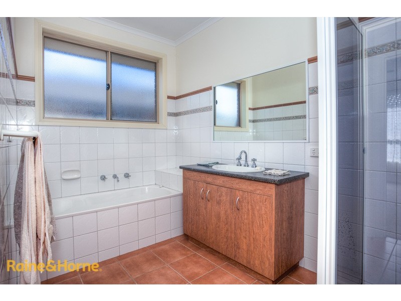 51 Bradman Drive, Sunbury VIC 3429