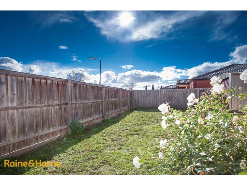 51 Bradman Drive, Sunbury VIC 3429