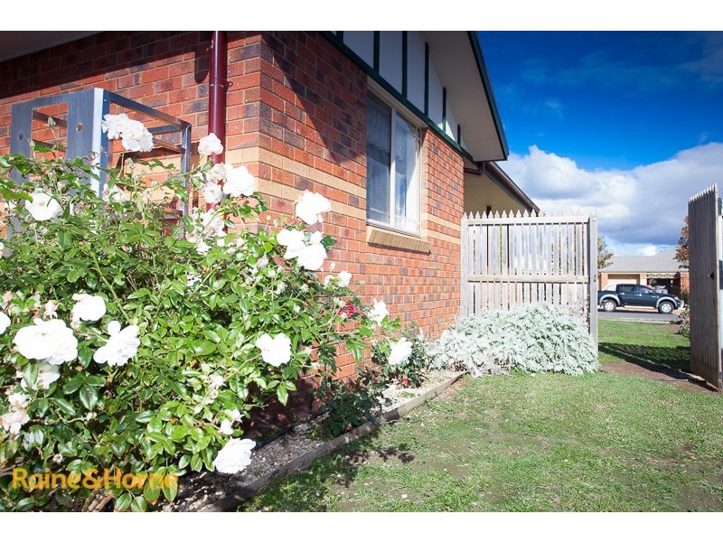 51 Bradman Drive, Sunbury VIC 3429