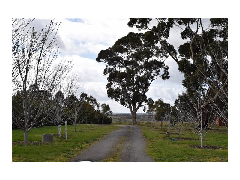 80 Lancefield Road, Sunbury VIC 3429