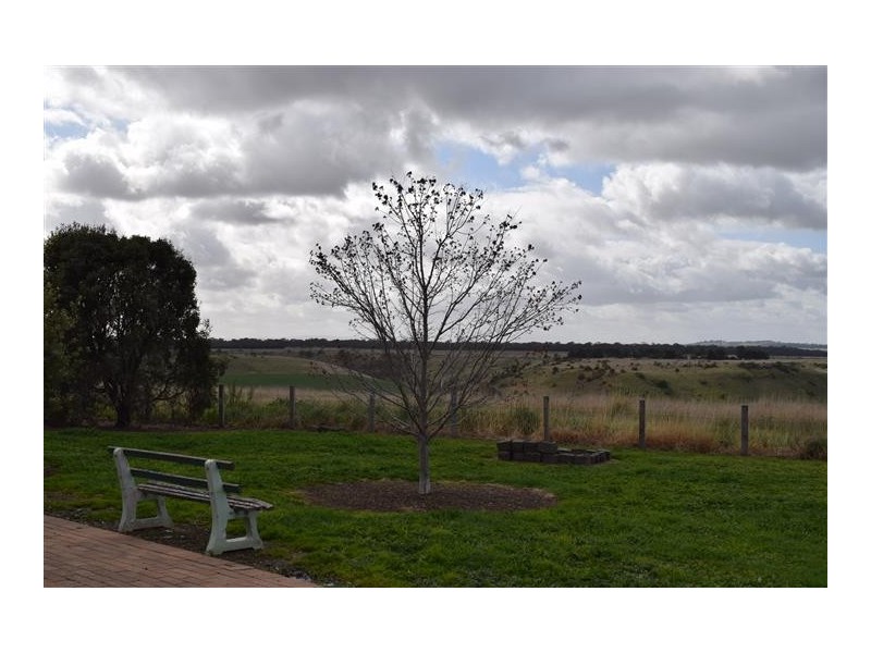 80 Lancefield Road, Sunbury VIC 3429