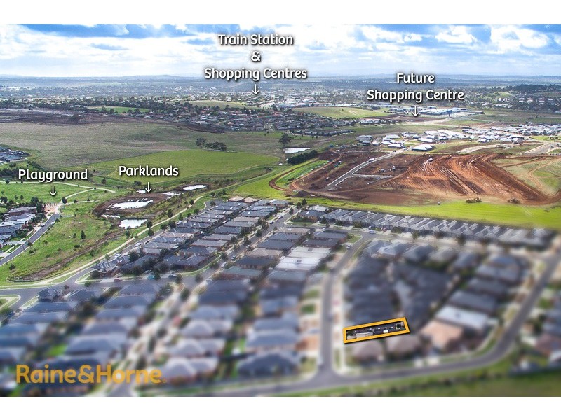 1/8 Pads Way, Sunbury VIC 3429