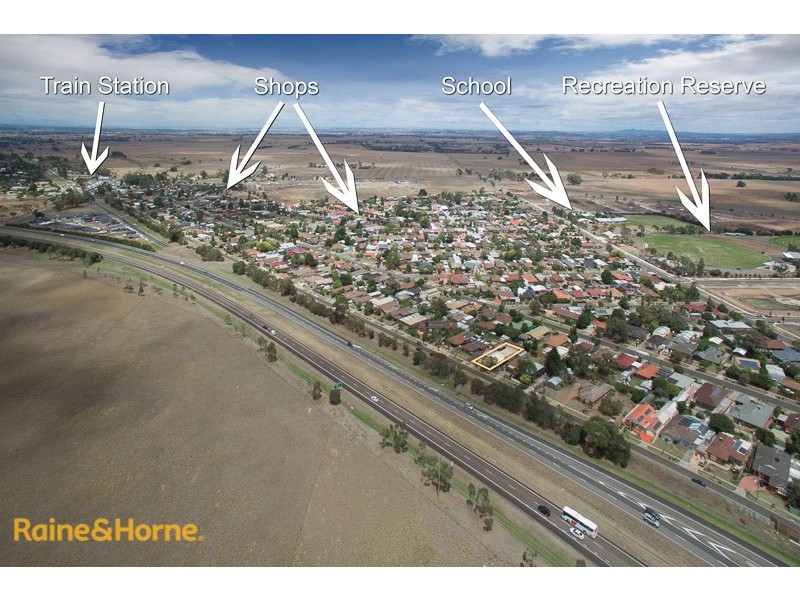 105 Calder Highway, Diggers Rest VIC 3427