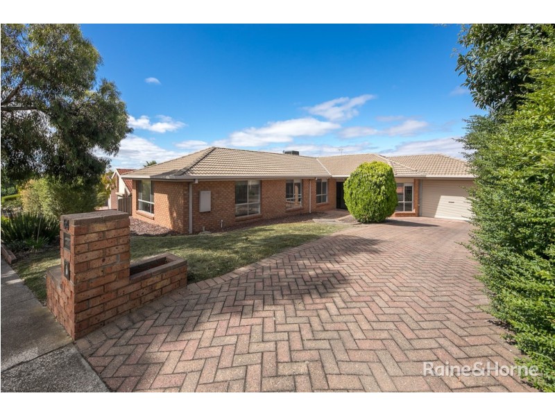 64 Balmoral Circuit, Sunbury VIC 3429