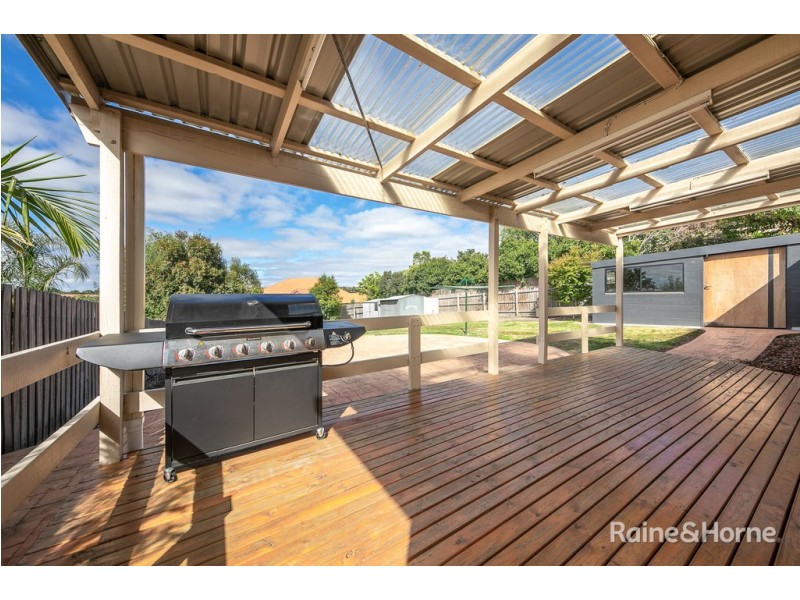 64 Balmoral Circuit, Sunbury VIC 3429