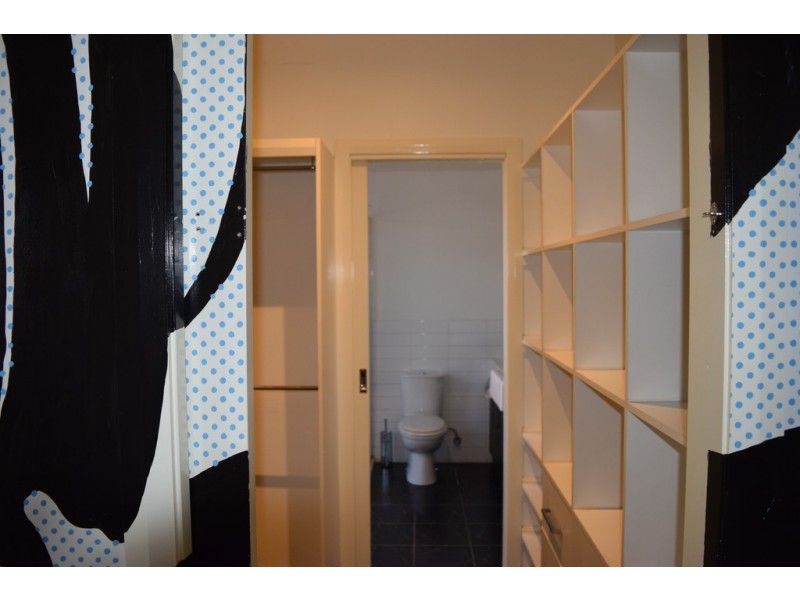 2/13-15 Logan Court, Sunbury VIC 3429